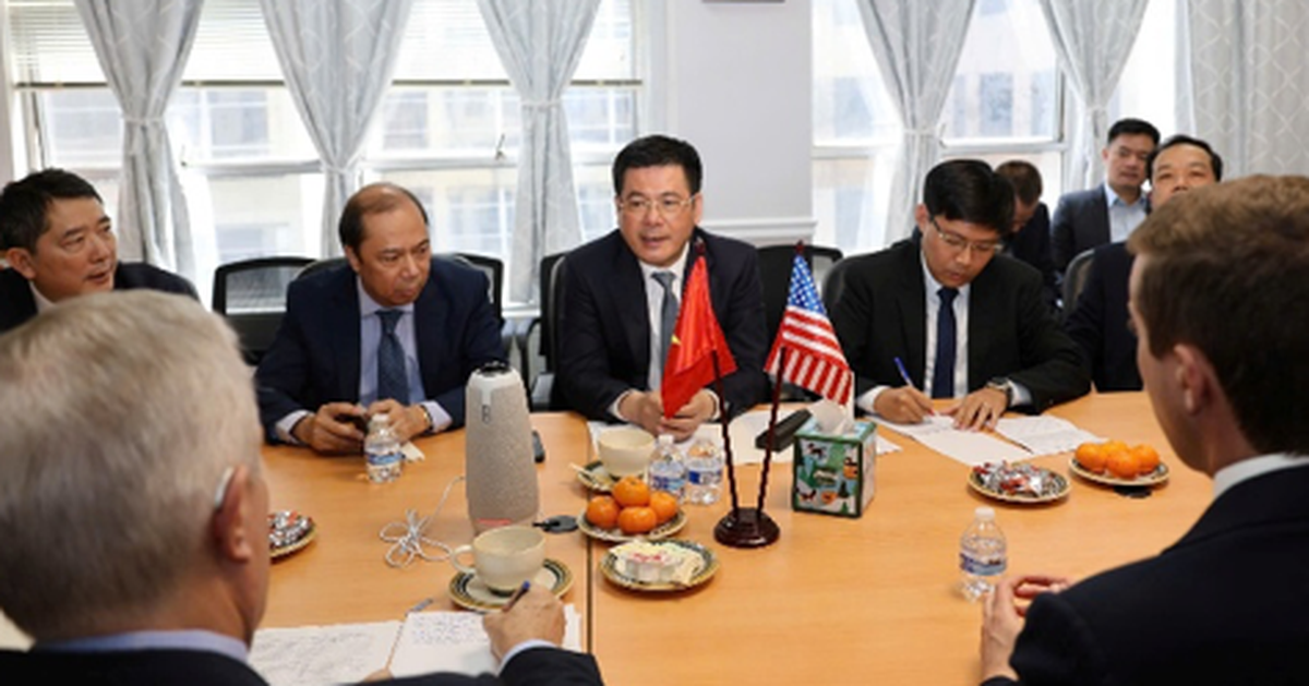 Minister of Industry and Trade discusses tax negotiations with the president of USABC and the American Apparel and Footwear Association