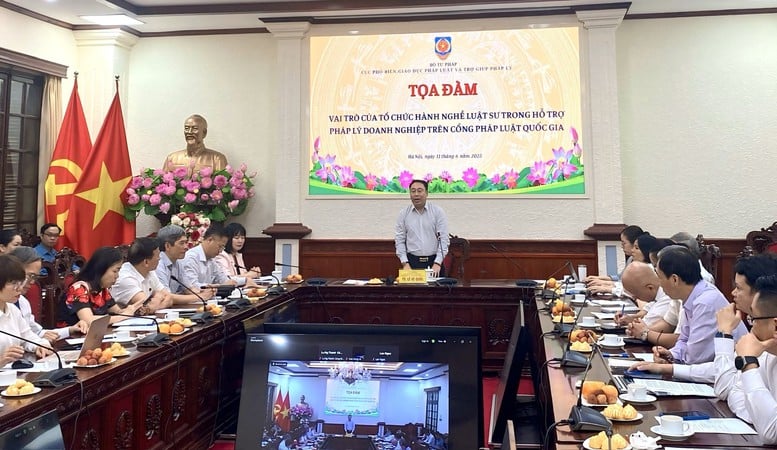 Vai trò của luật sư đồng hành cùng doanh nghiệp trên Cổng Pháp luật quốc gia- Ảnh 1.