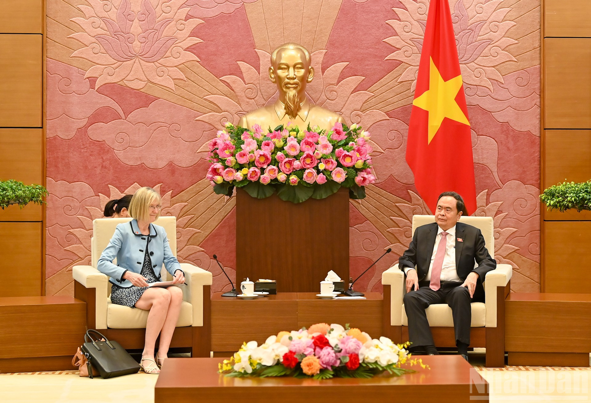 ndo_br_1-5503.jpg