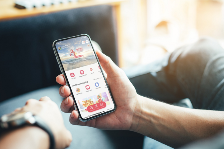 Hệ sinh thái tài chính số Viettel Money được phát triển toàn trình bởi Tổng Công ty Dịch vụ số Viettel (Viettel Digital), trực thuộc Tập đoàn Công nghiệp - Viễn thông Quân đội Viettel, hiện là Thương hiệu giá trị nhất Việt Nam (theo Brand Finance).