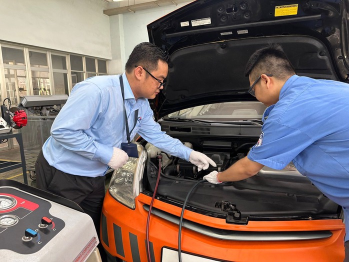 Điểm chuẩn trúng tuyển ngành công nghệ kỹ thuật ô tô hơn 30 điểm - Ảnh 1.