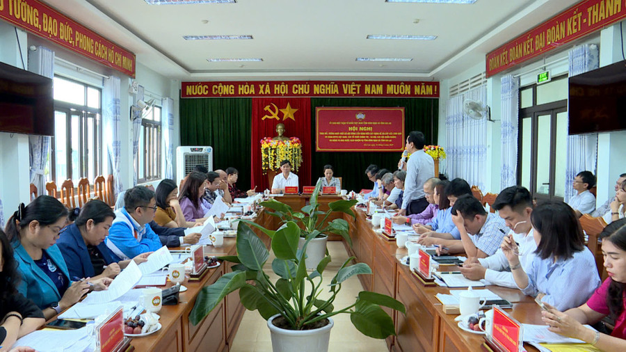 quang-canh-buoi-lam-viec-giua-ban-thuong-truc-uy-ban-mat-tran-to-quoc-mttq-viet-nam-2-tinh-binh-dinh-va-gia-lai-anh-huy-toan.jpg