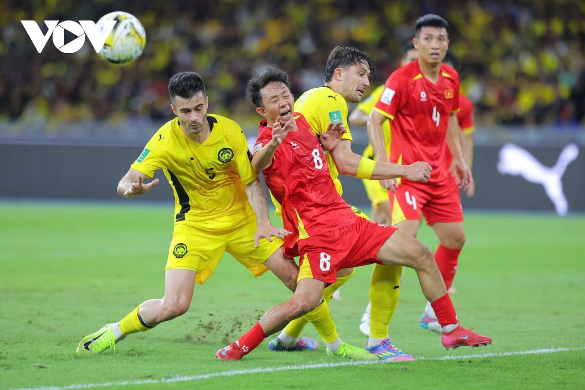 Dư âm ĐT Malaysia 4-0 ĐT Việt Nam: Thua sốc mà không sốc