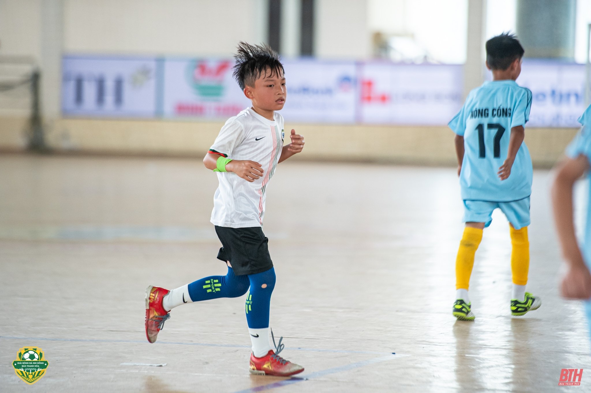 U10ノン・コンはU10タック・タンとの感動の追い上げの末、準決勝への切符を獲得した。