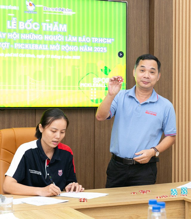 Lần đầu tiên môn pickleball xuất hiện khí thế tại 'Hội thao những người làm báo TP.HCM'- Ảnh 2.