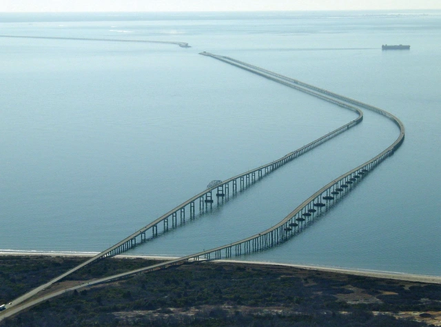 william-preston-lane-jr-memorial-bay-bridge.webp