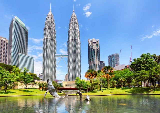 thap-doi-petronas.webp