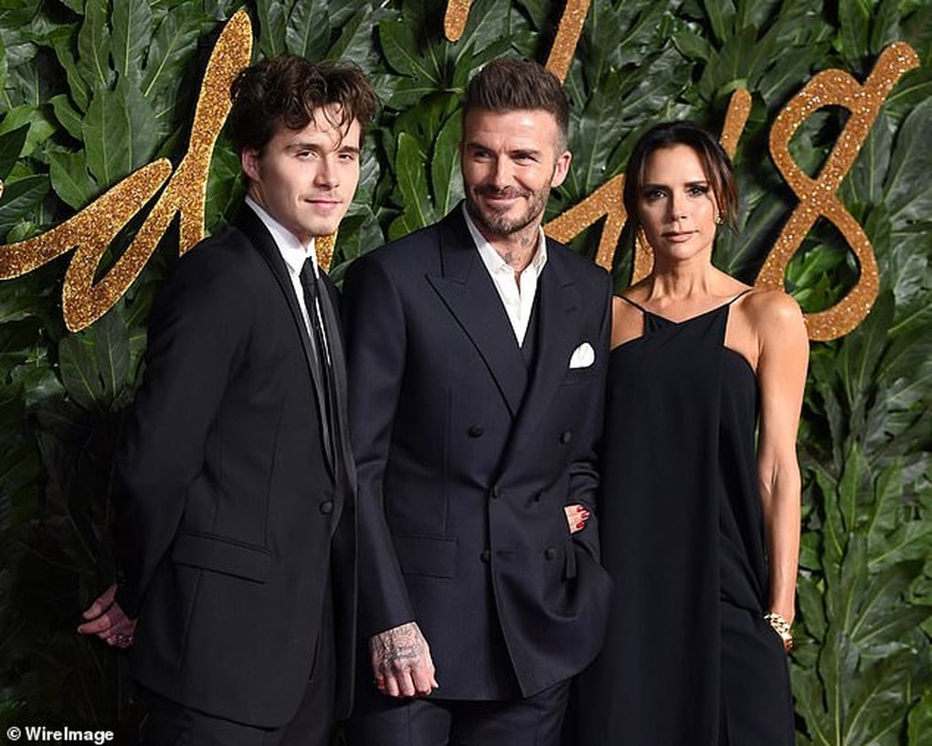Biến căng nhà Beckham: Cậu cả cắt đứt liên lạc với gia đình - 2