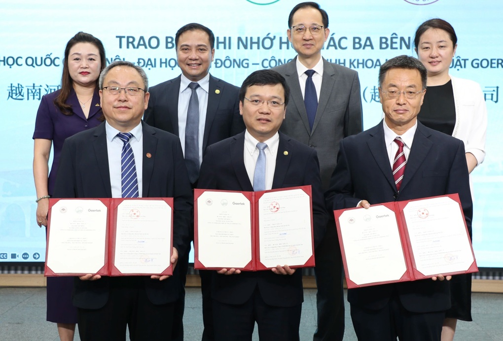 ĐHQG Hà Nội phối hợp với đối tác Trung Quốc đào tạo nhân lực chất lượng cao - 1