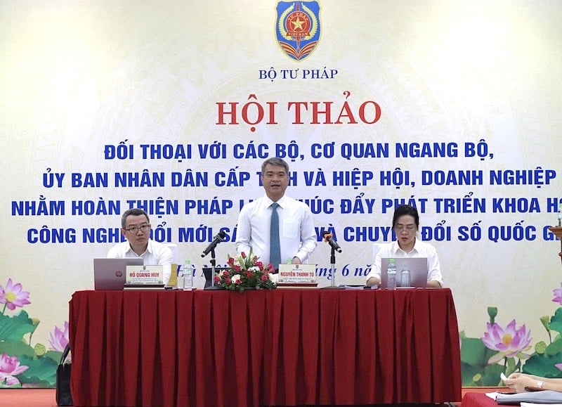 Hoàn thiện pháp luật để thúc đẩy đổi mới sáng tạo và chuyển đổi số quốc gia
