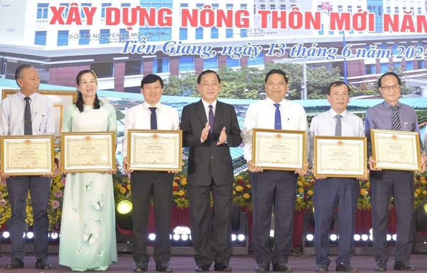 Tiền Giang đạt thành tựu nổi bật với 100% xã trên địa bàn (135/135 xã) đạt chuẩn NTM trước năm 2025.