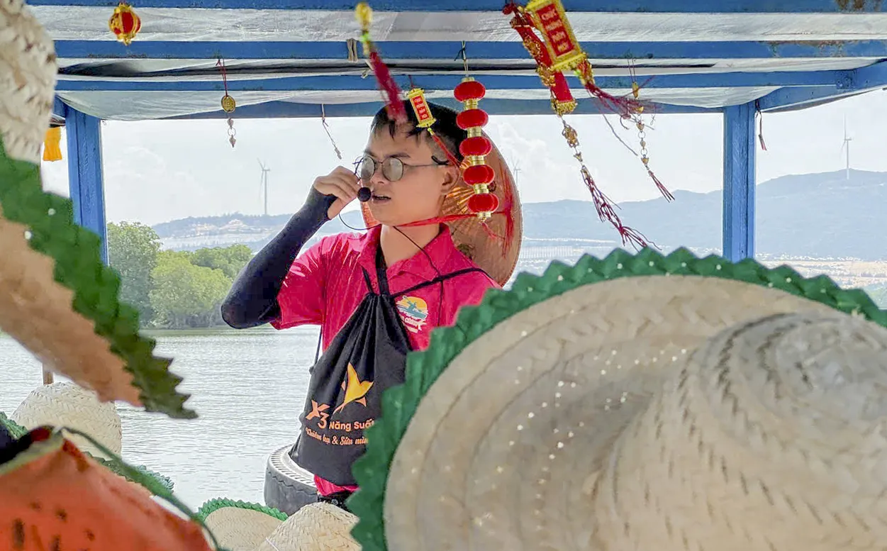 មេភូមិ 9x ចាប់ផ្តើមអាជីវកម្ម អរគុណទេសចរណ៍សហគមន៍ 'ខ្នាតតូចខាងលិច'