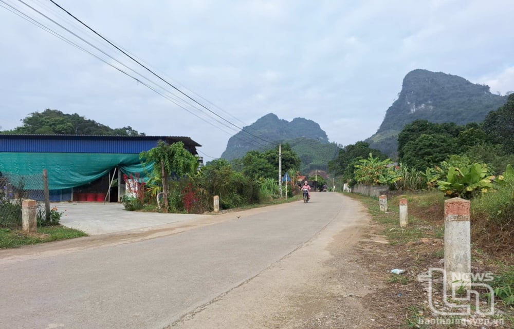 Tuyến đường từ xóm Đồng Dong đi khu Lân Thùng được mở rộng nhờ người dân hiến đất.
