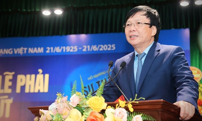 Ra mắt cuốn sách "Sự thật, lẽ phải và ngọn bút" của nhà báo, nhà văn Hồ Quang Lợi - Ảnh 1.