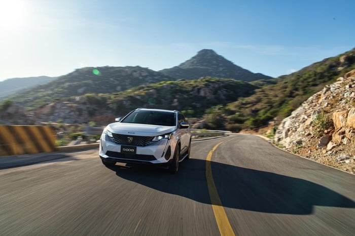 Sở hữu xe Peugeot giá từ 808 triệu đồng cùng quà tặng hấp dẫn- Ảnh 2.