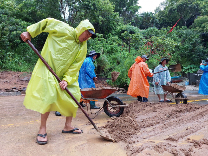 Da Nang: Besuche der Halbinsel Son Tra werden vorübergehend ausgesetzt, da starker Regen schwere Erdrutsche verursacht hat -0