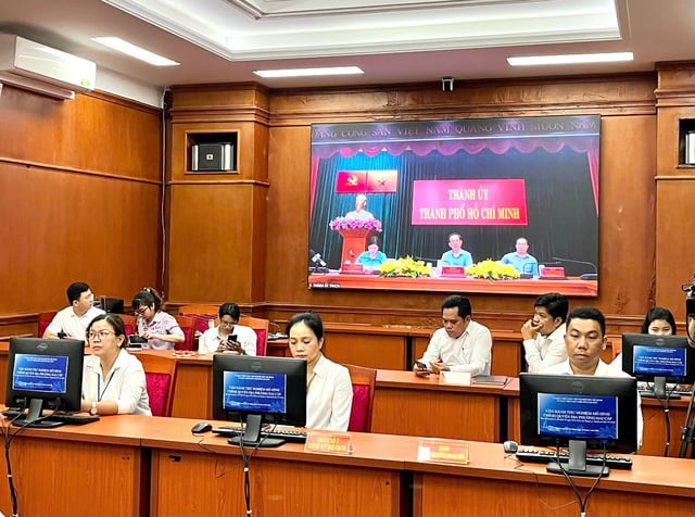 Thành phố chính thức vận hành thử nghiệm mô hình chính quyền địa phương 2 cấp- Ảnh 1.