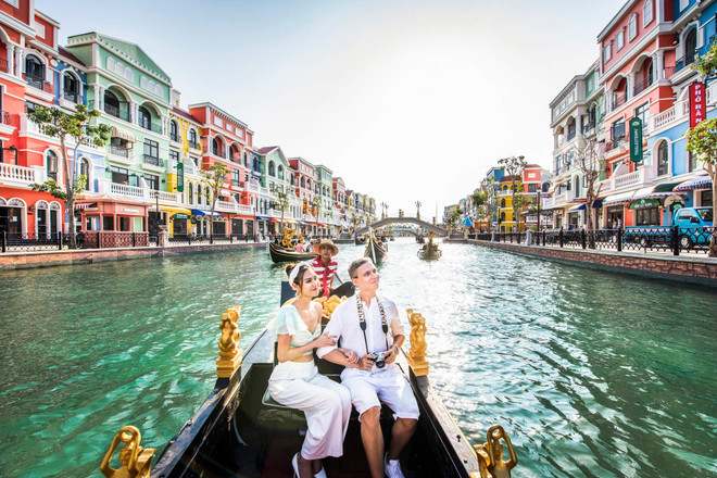 pquc-venice-lifestyle-2.jpg