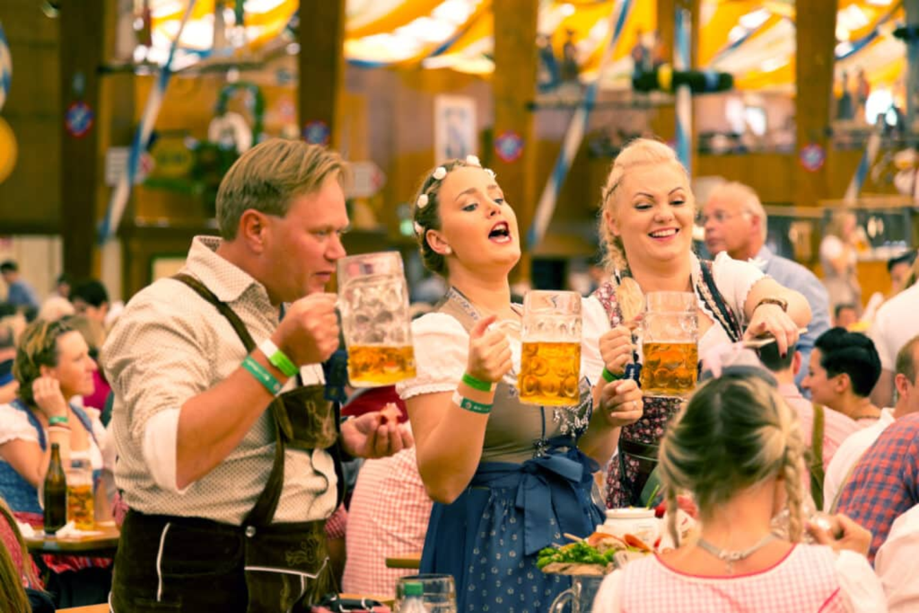 សូមស្វាគមន៍មកកាន់ Oktoberfest 2025៖ ជ្រមុជខ្លួនអ្នកនៅក្នុងវប្បធម៌អាល្លឺម៉ង់
