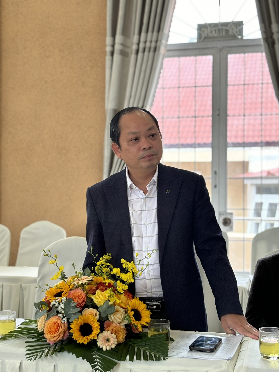 Doctor Nguyen Xuan Tao, Chairman of the Trade Union of Lam Dong General Hospital, shares the feelings of workers.
