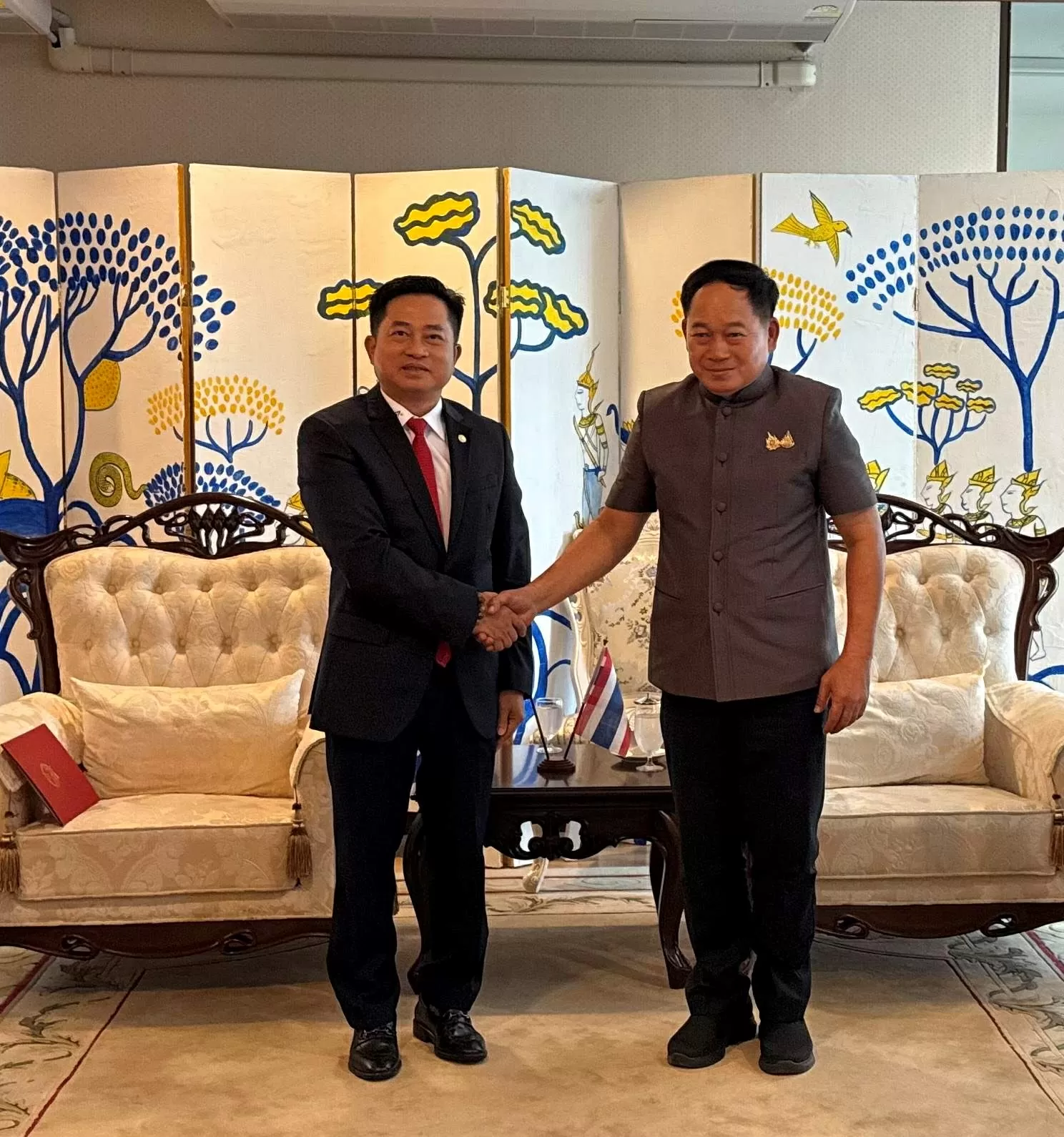 Tổng Lãnh sự Đinh Hoàng Linh
