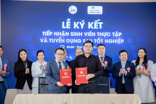 Hanoi College of Pharmacy: Wir vermitteln den Studierenden nicht nur Kenntnisse über den Beruf, sondern auch die Fähigkeit, die Arbeit zu erledigen. Foto 3