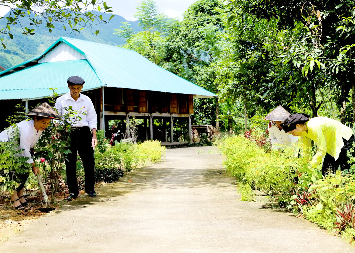 Người dân thôn Yên Lập, xã Yên Thành (Quang Bình) xây dựng gia đình “5 không, 3 sạch”.
