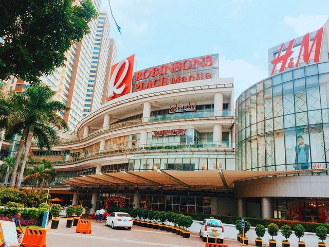robinsons-place-manila.webp