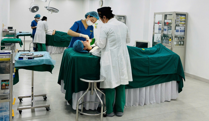 Muchas complicaciones graves debido a las inyecciones de relleno falsas con fines estéticos -0