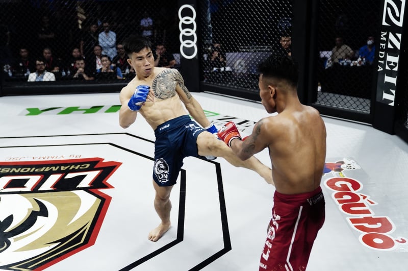 Cựu tài xế xe công nghệ đứng trước cơ hội giữ đai vô địch MMA vĩnh viễn -0