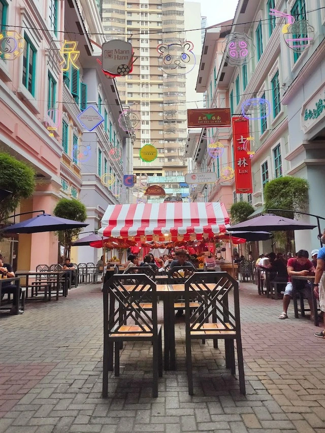 lucky-chinatown-mall.webp
