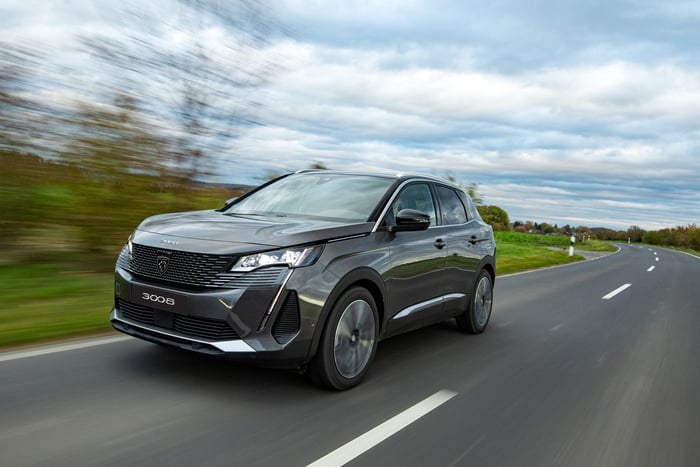 Sở hữu xe Peugeot giá từ 808 triệu đồng cùng quà tặng hấp dẫn- Ảnh 1.