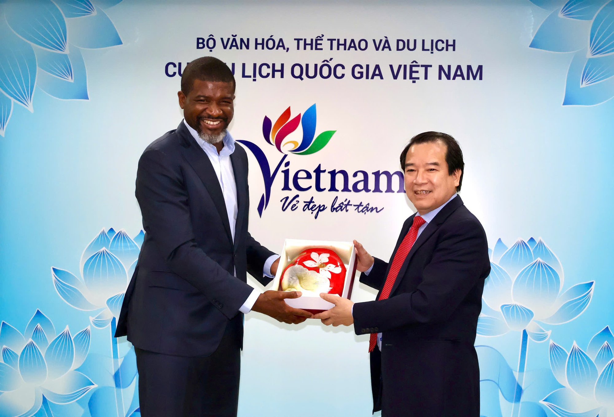 Benin mong muốn trao đổi, tìm hiểu kinh nghiệm phát triển du lịch của Việt Nam - Ảnh 4.