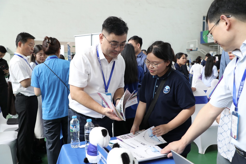 ĐHQG Hà Nội phối hợp với đối tác Trung Quốc đào tạo nhân lực chất lượng cao - 2