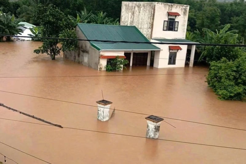 Las inundaciones provocaron que 300 casas se inundaran en el distrito de Dai Loc, provincia de Quang Nam -0