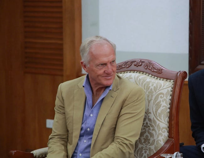 Bổ nhiệm lại ông Gregory John Norman làm Đại sứ Du lịch Việt Nam nhiệm kỳ 2025 - 2030 - Ảnh 1.