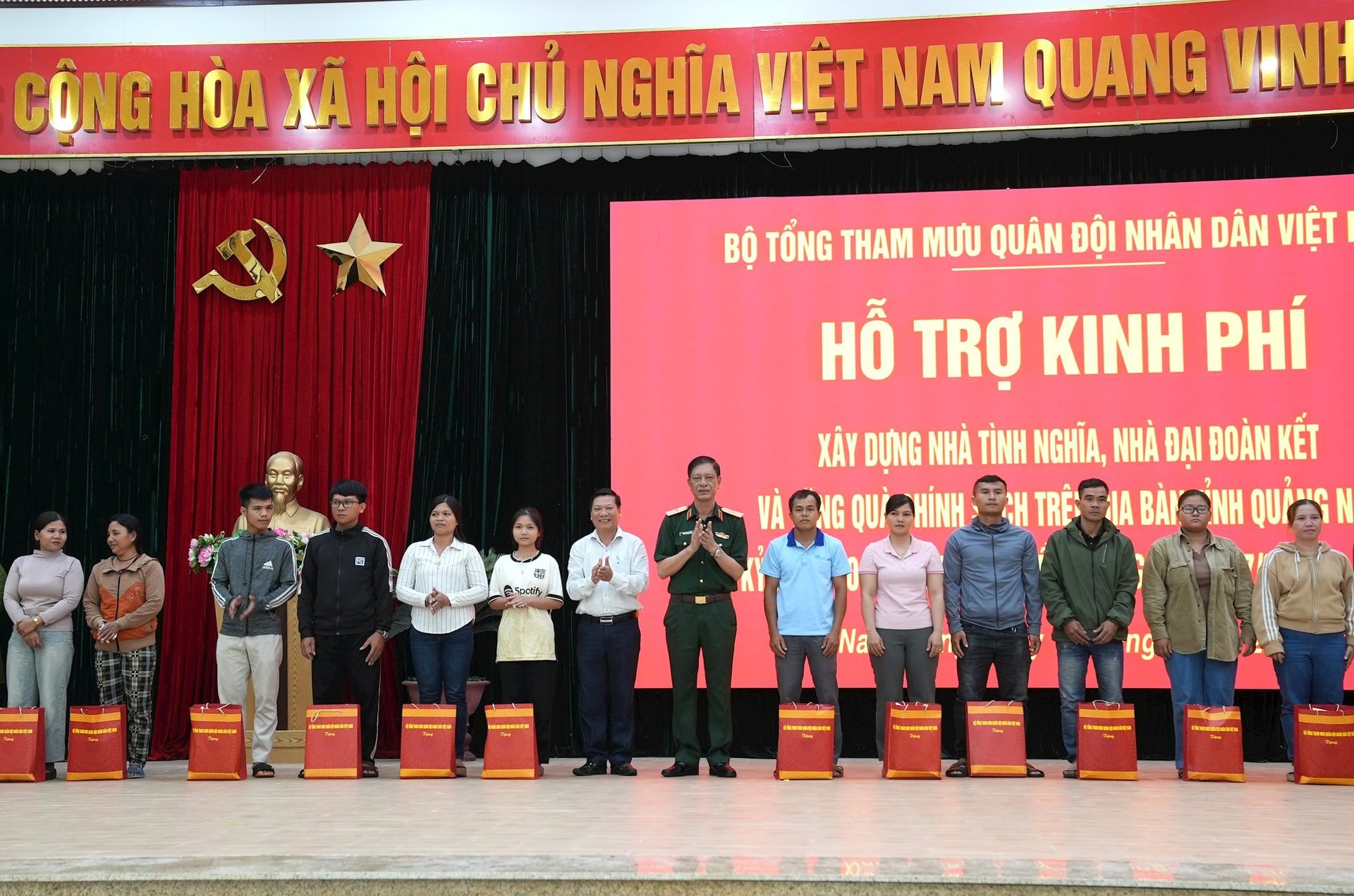anh 3