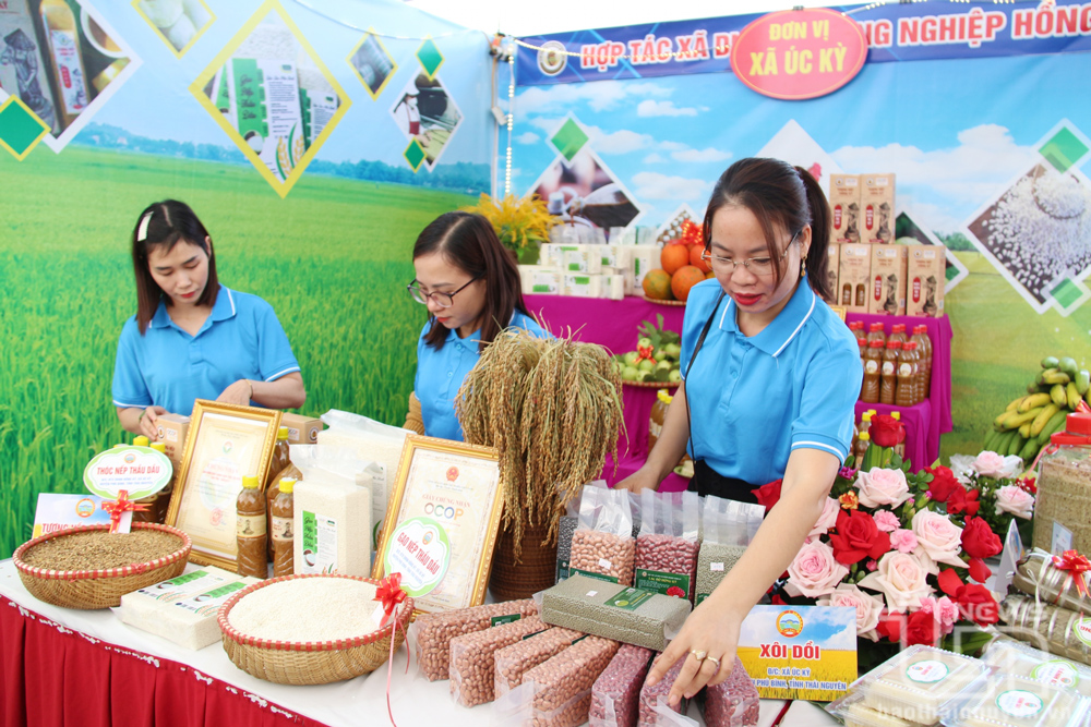 ผลิตภัณฑ์ของสหกรณ์นำไปจัดแสดงในงานนิทรรศการและงานส่งเสริมการค้าทั้งภายในจังหวัดและนอกจังหวัด