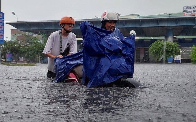 Bão số 1 tăng cấp, vùng biển Quảng Ninh - Hải Phòng có gió rất mạnh- Ảnh 2.