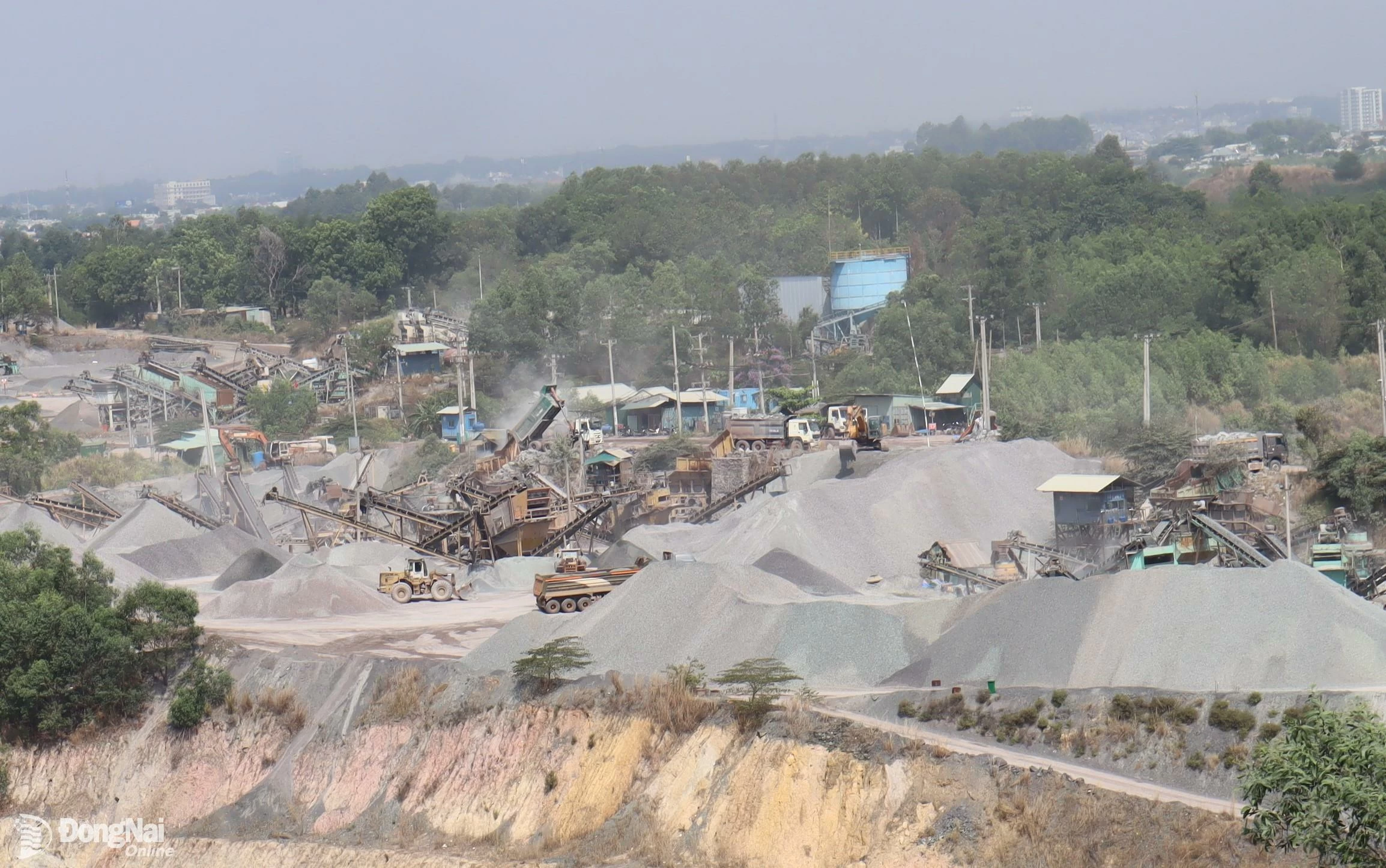 Khai thác khoáng sản tại phường Phước Tân, thành phố Biên Hòa. 
