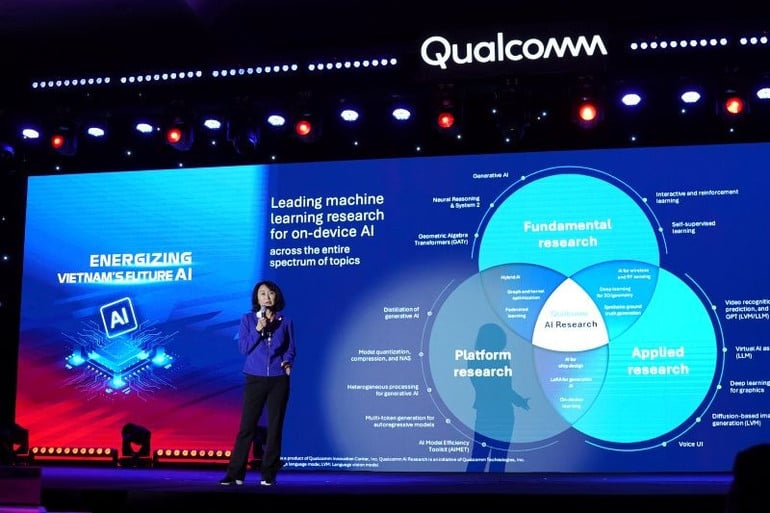 ba-tran-my-an-an-chen-pho-chu-tich-ky-thuat-qualcomm.jpg