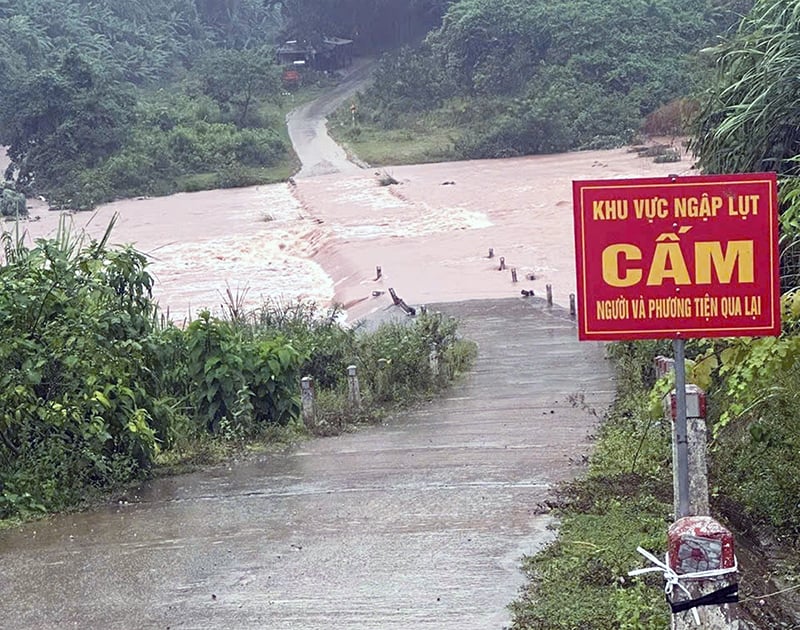 Chính quyền xã Trường Sơn đã đặt biển cấm lưu thông tại một số tuyến đường vào các bản trên địa bàn.