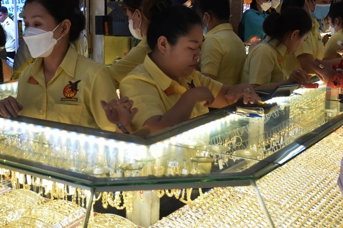 Giá vàng hôm nay 14-6: Tăng lên mức cao nhất 5 tuần qua- Ảnh 1.
