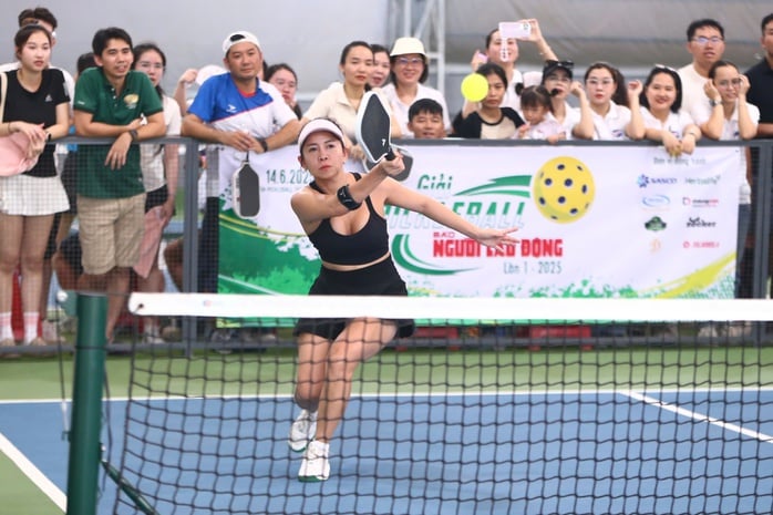 Giải Pickleball Báo Người Lao Động: Diễn viên Bình Minh đi tiếp, Minh Hằng dừng bước- Ảnh 7.