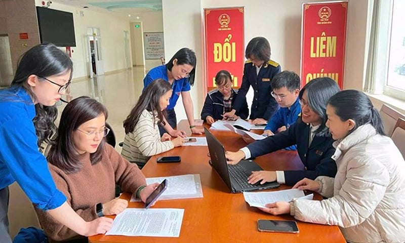 Hỗ trợ người nộp thuế hoàn thiện các thủ tục về thuế.