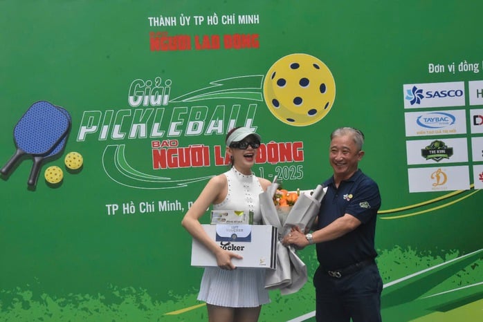 Đại sứ Minh Hằng tuyên thệ khai mạc giải pickleball Báo Người Lao Động - Ảnh 2.