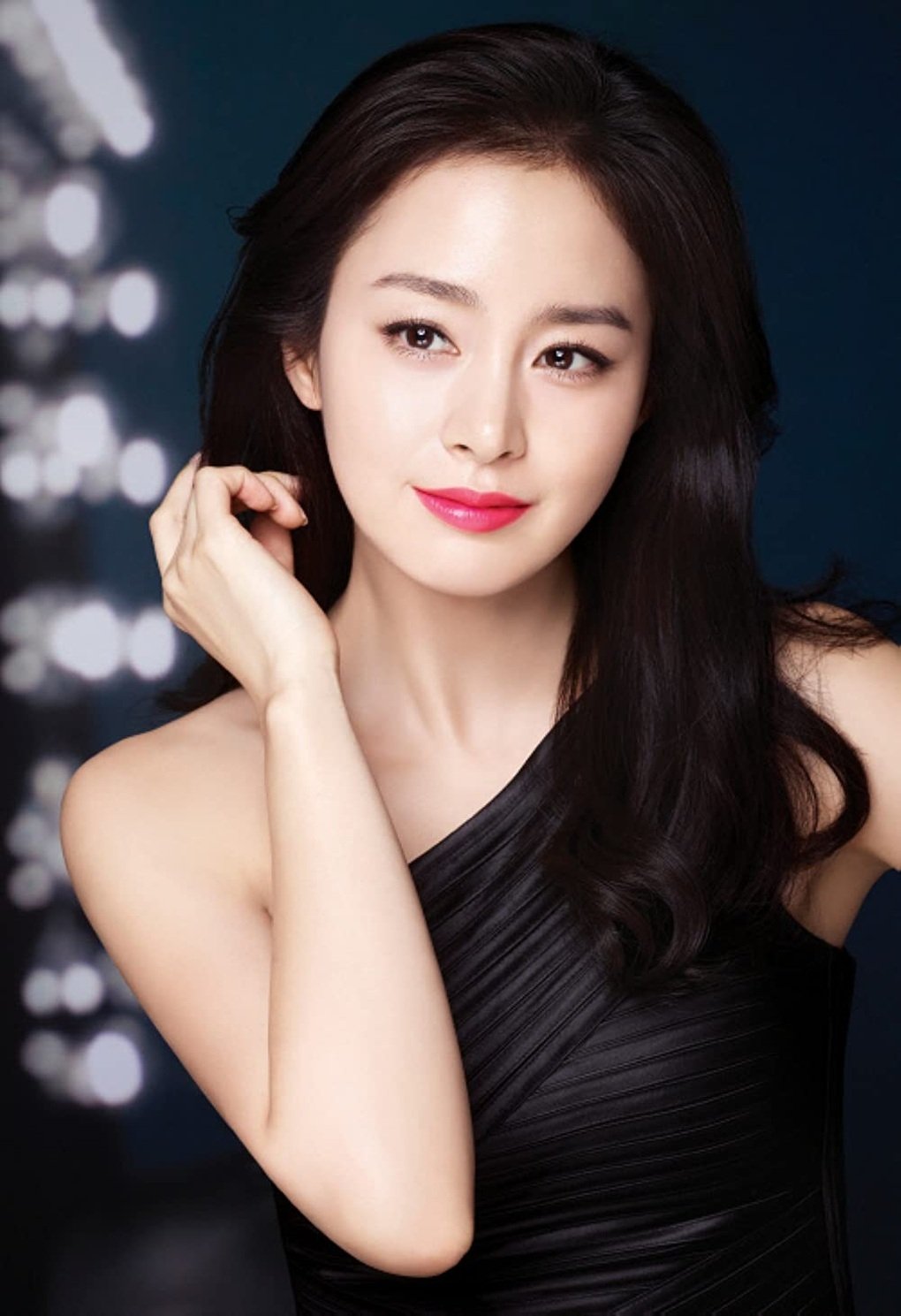 Biểu tượng nhan sắc Kim Tae Hee nói gì khi được hỏi về gương mặt khác lạ? - 3