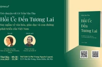 Conversation avec le professeur Tran Van Tho. (Photo : Omega Plus Books)