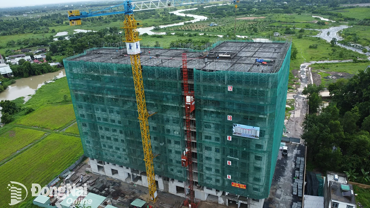 Dự án Nhà ở xã hội đang triển khai xây dựng tại phường Phước Tân, thành phố Biên Hòa. Ảnh:H.Lộc