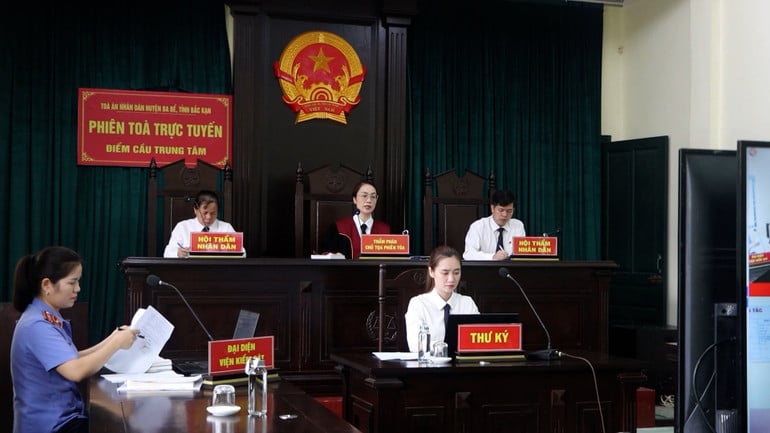 tand-ba-be-to-chuc-phien-toa-truc-tuyen.jpg